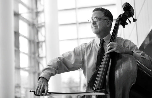 Daniel Alomia Robles: El Condor Pasa for solo double bass (arr. by Lloyd Goldstein)