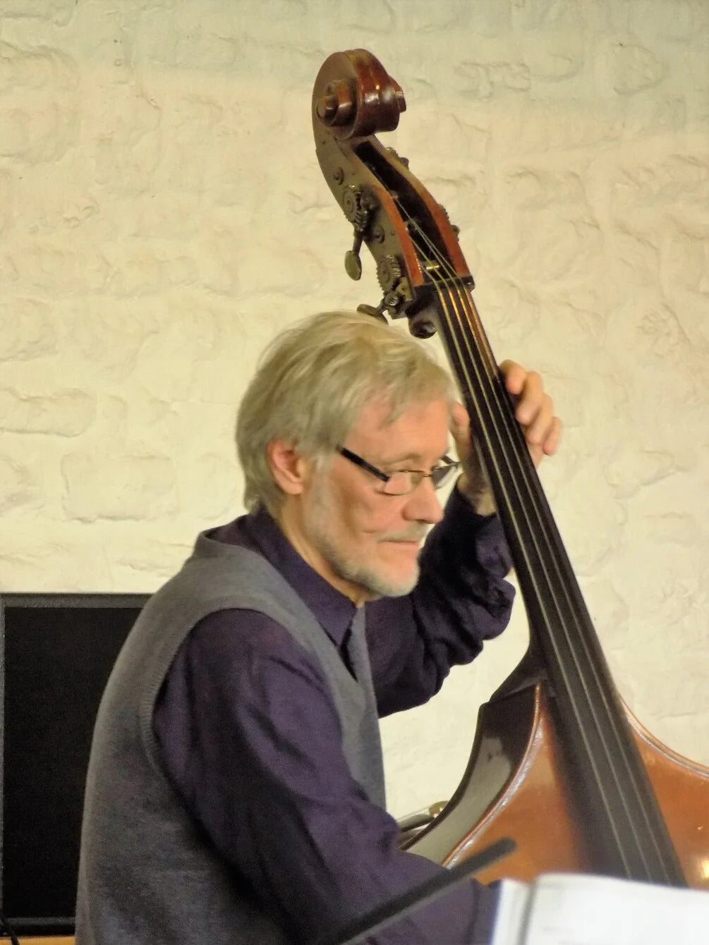 Teppo Hauta-aho: Jazz Sonatine No. 2 for unaccompanied double bass